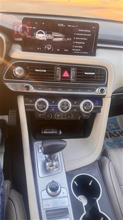 جنسس G70